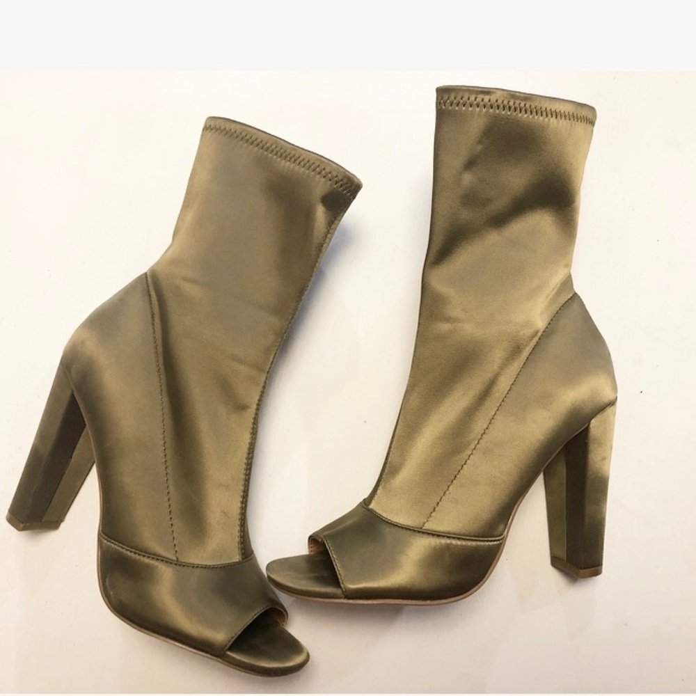 Steve Madden Peep Toe Booties